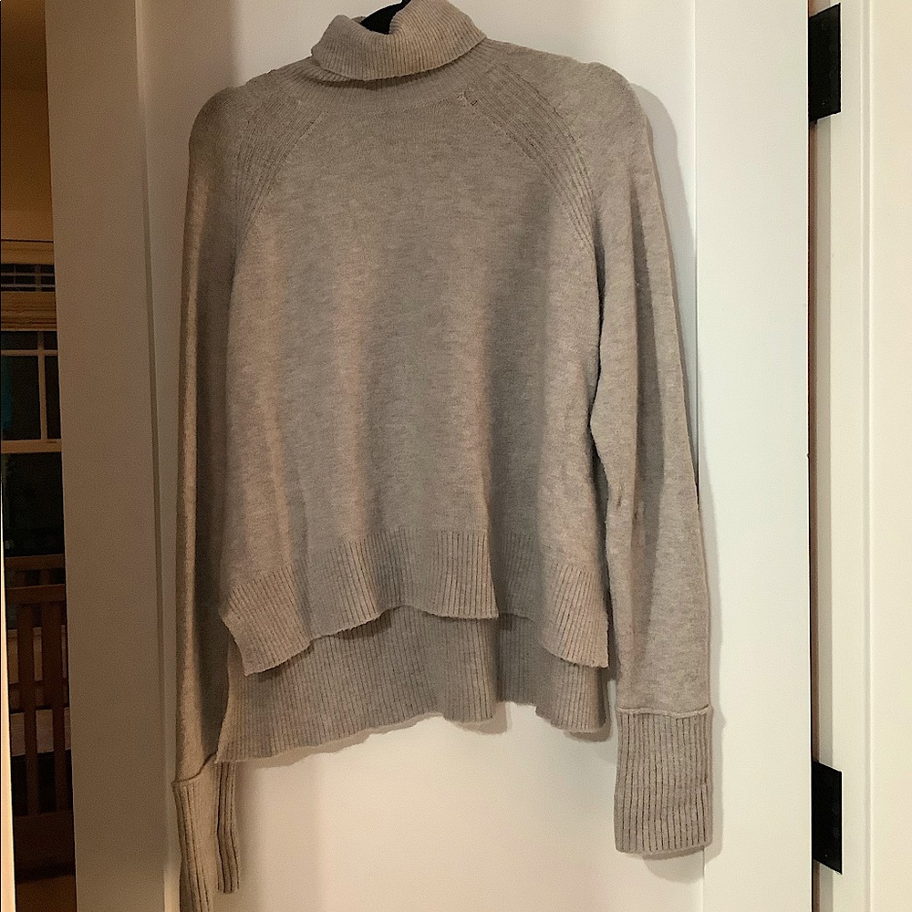 J. Crew turtleneck sweater size M